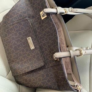 CALVIN KLEIN TOTE!